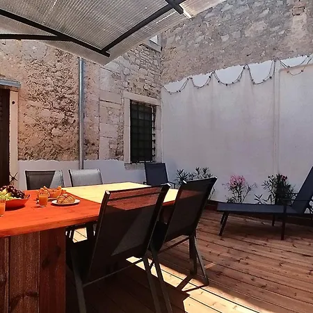 Appartement Old Tower Center 2