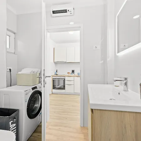 Old Tower Center 2 Daire