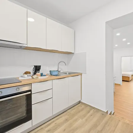 Old Tower Center 2 Daire *